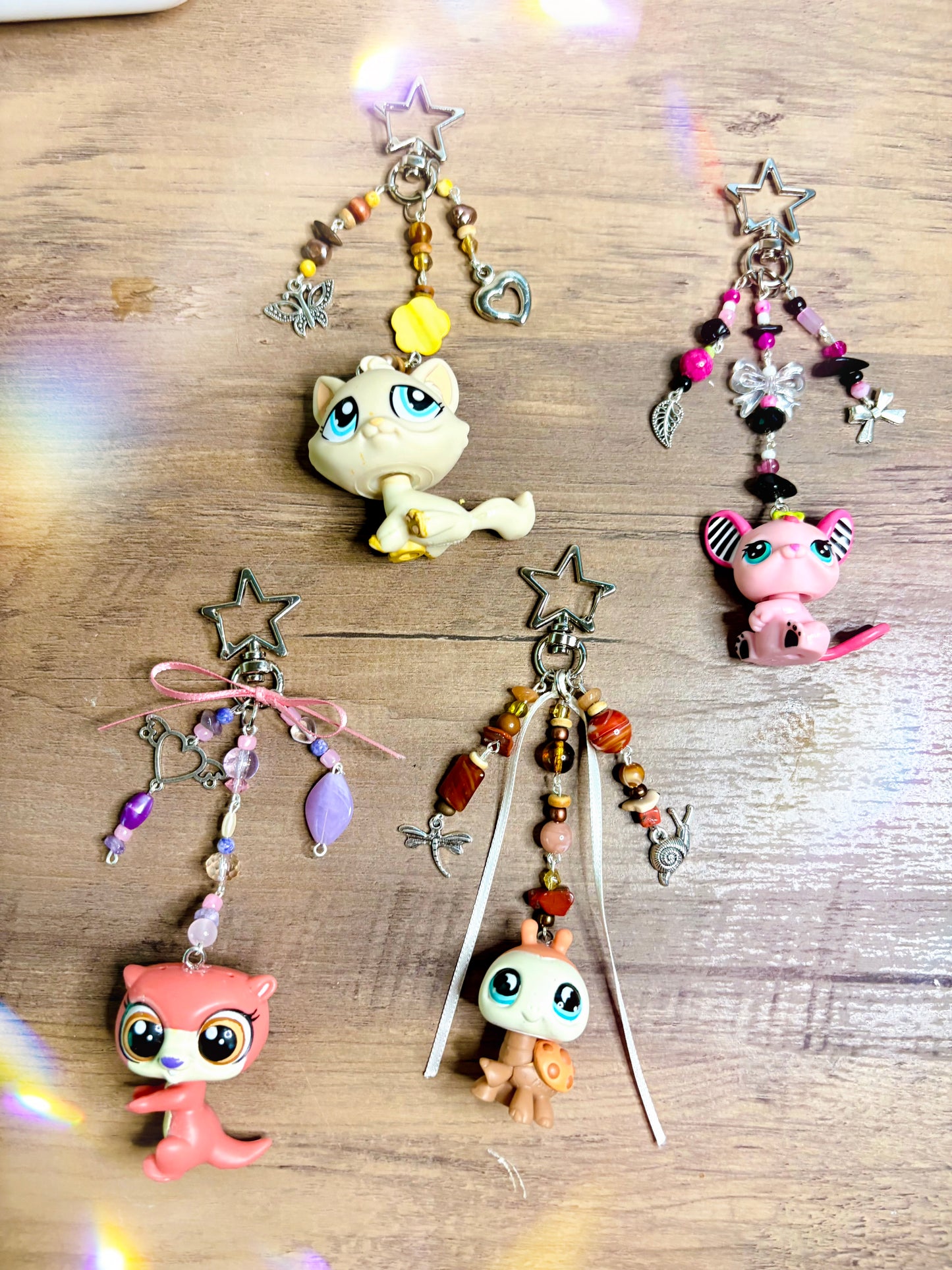 Handmade LPS Beige Y2K Cat Keychain: Beaded Charm