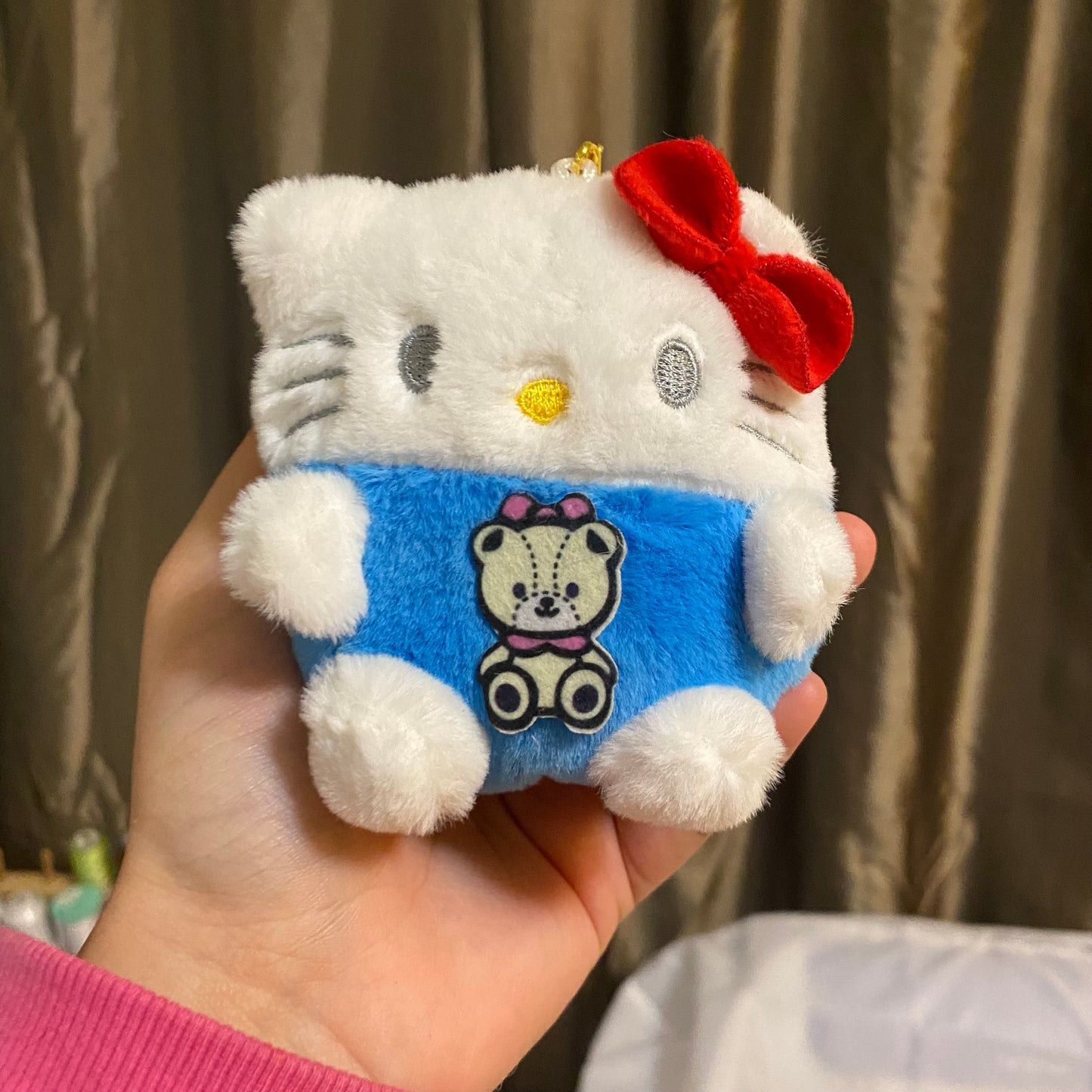 HK Kawaii  kitty Keychain/coinbag