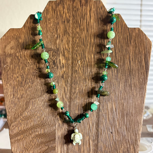 "Lucky Turtle" Green Crystal Necklace🐢