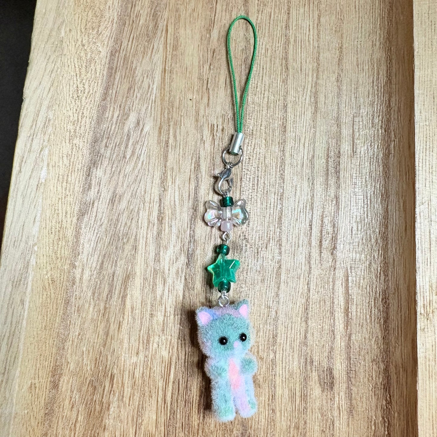 Fuzzy cat phonecharm ~ marble green