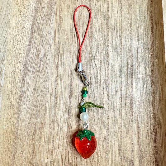 Cute strawberry leaf beaded kawaii phonecharm