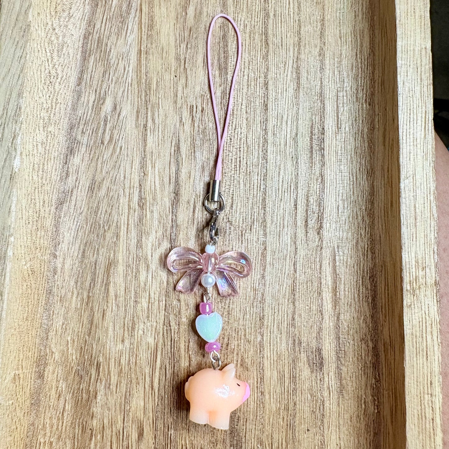 Cute pig kawaii bow phonecharm