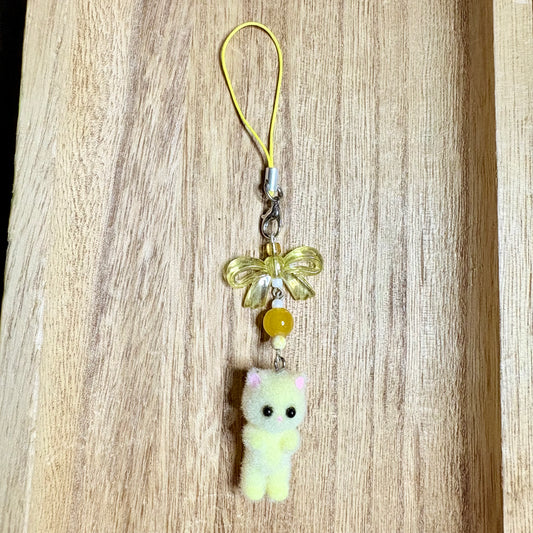 Fuzzy cat phonecharm ~ yellow