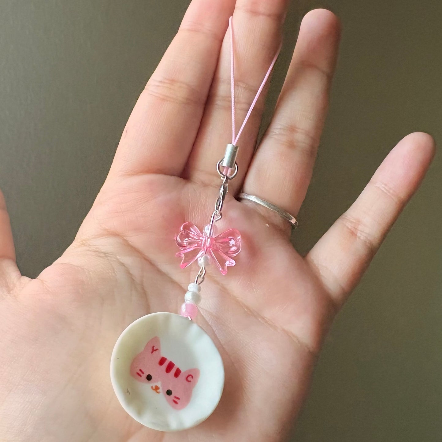 Cute pink cat plate phonecharm